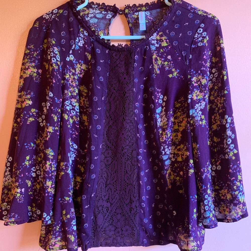 Cute flowy crop top